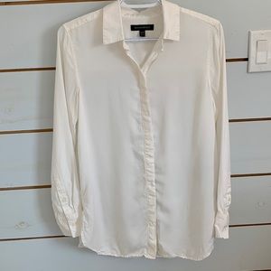 Banana Tepublic White Button Up Shirt